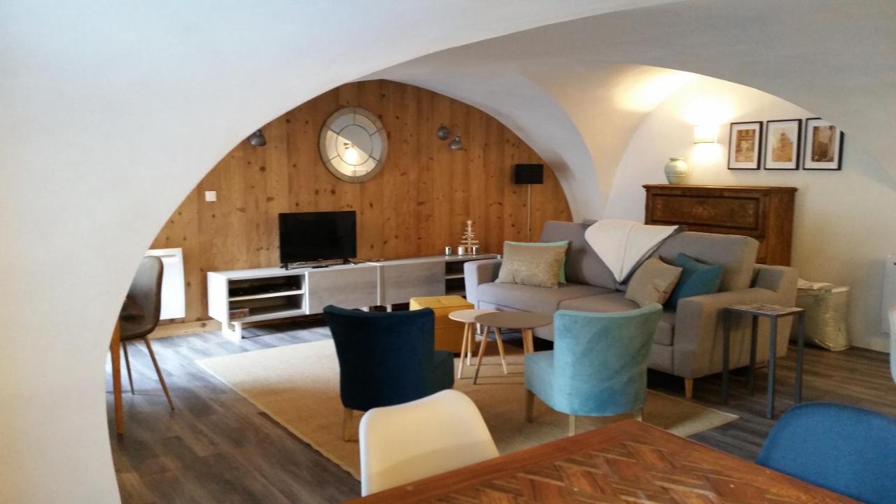 Maison A Tour Briancon Стая снимка