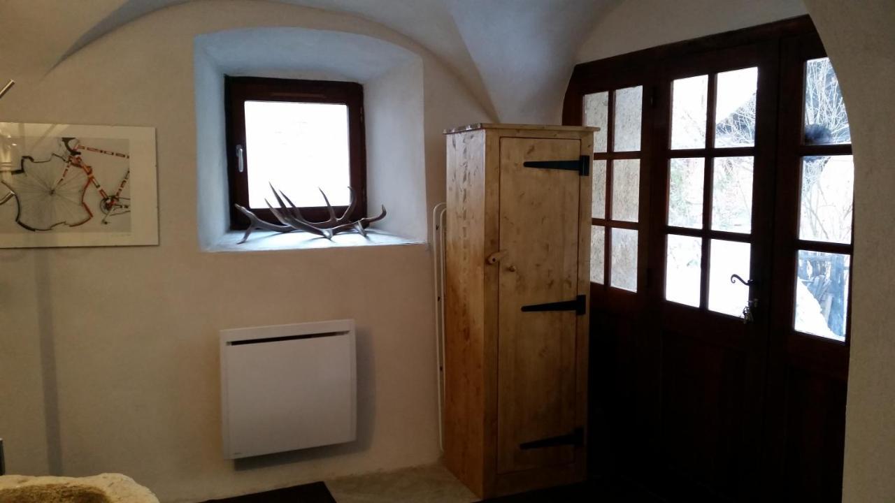 Maison A Tour Briancon Стая снимка