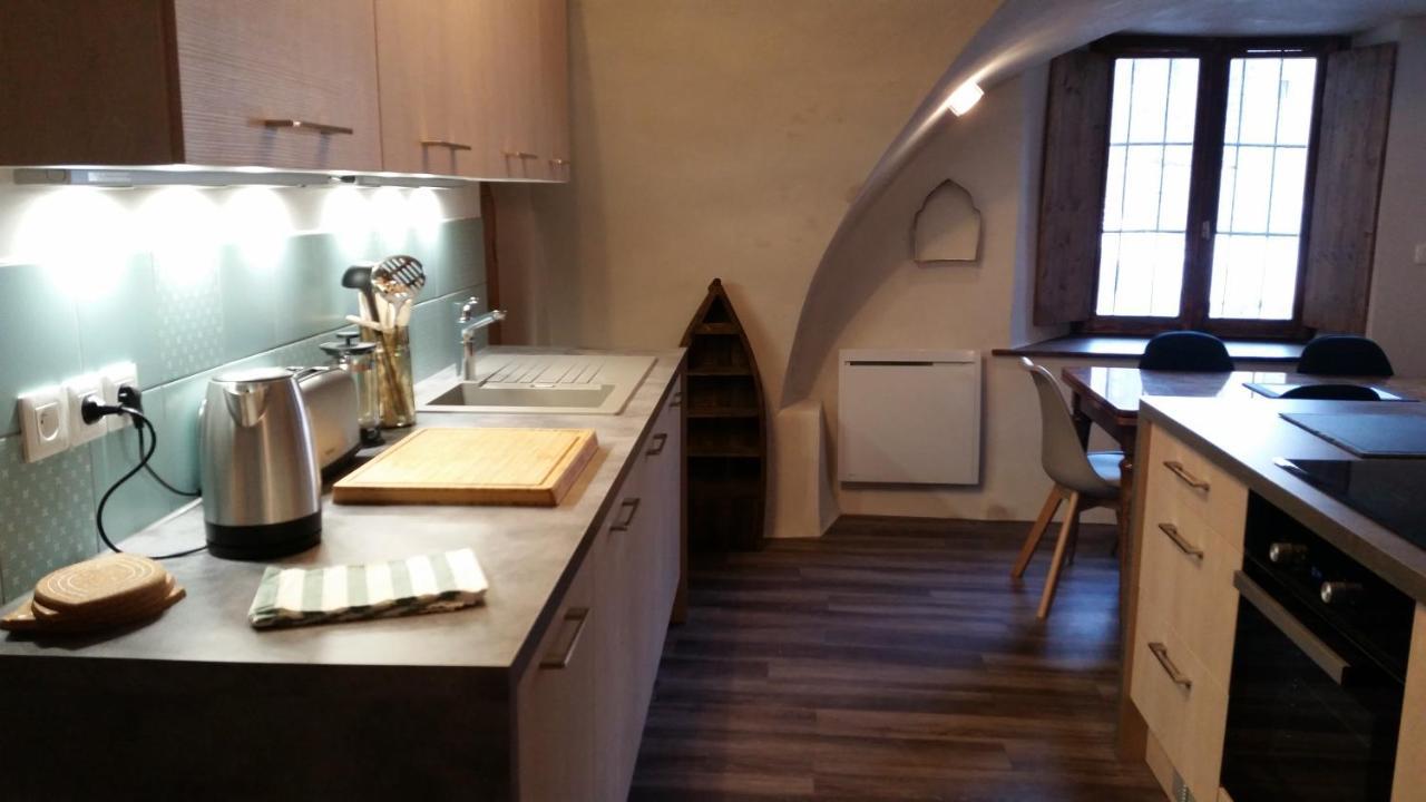 Maison A Tour Briancon Стая снимка
