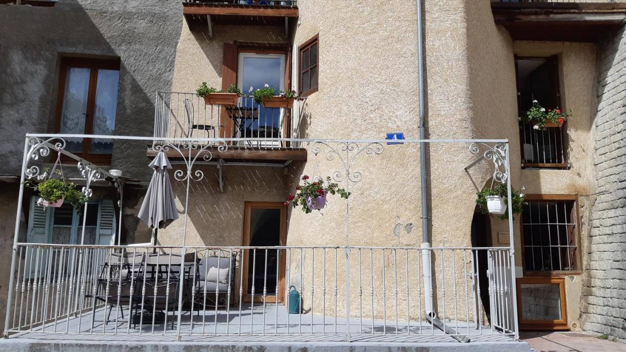 Maison A Tour Briancon Екстериор снимка