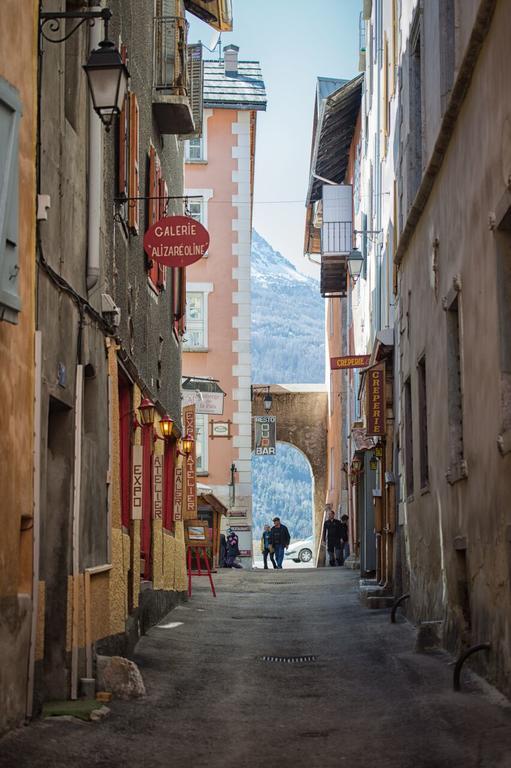 Maison A Tour Briancon Екстериор снимка