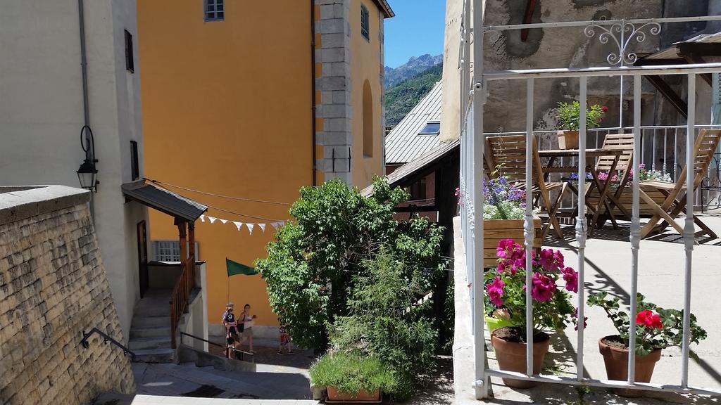 Maison A Tour Briancon Екстериор снимка