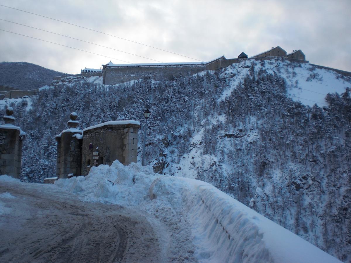 Maison A Tour Briancon Екстериор снимка