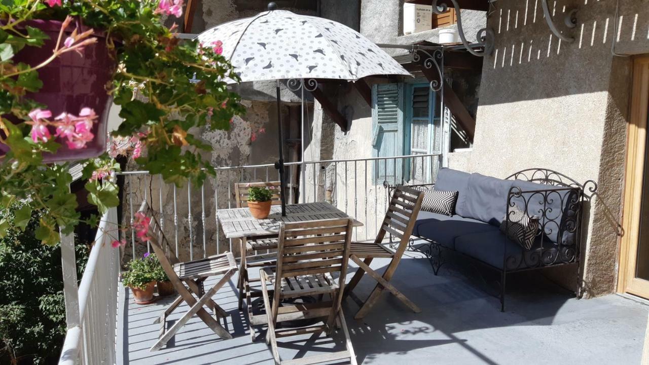 Maison A Tour Briancon Екстериор снимка